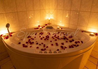 Diskreter Massagesalon mit Spa Atmosphäre – Spa Sensuel nahe Zürich