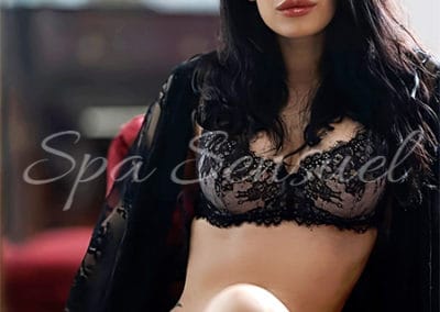 Sophie - Erfahrene Masseurin im Spa Sensuel nahe Zürich