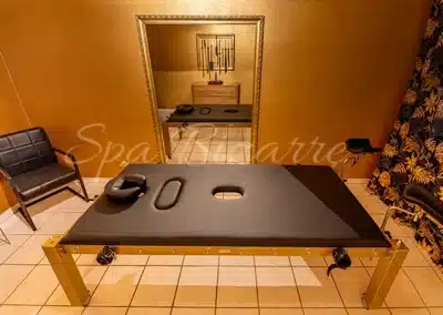 Melktisch im Femdom-Studio Dielsdorf nahe Zürich – spezialisierte Fetisch-Ausstattung für Dominanz-Sessions